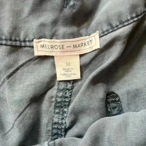 Melrose and Market grey shorts - Picture 4 of 5